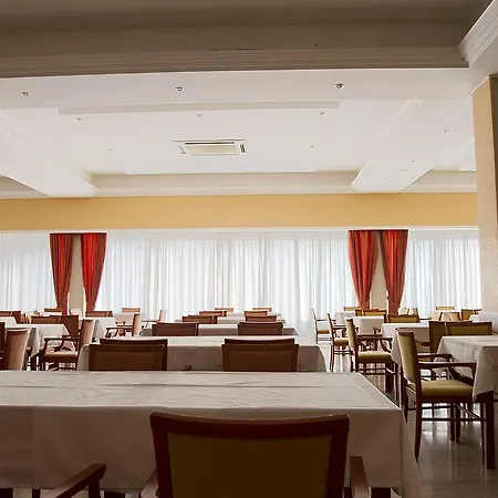 Hotell Hotel Pula 3*