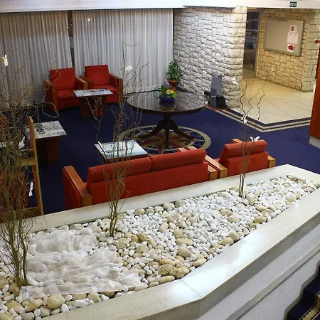 Hotel Pula 3* 풀라