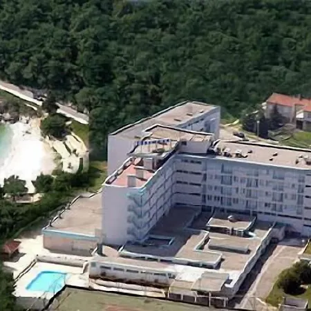 Hotel Pula Szálloda