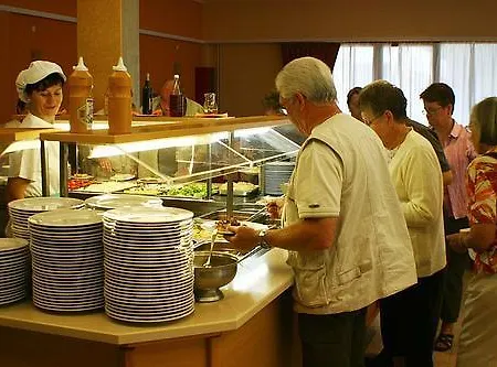 Hotel Pula 풀라