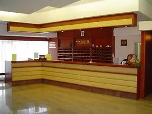 Hotel Pula ホテル プーラ