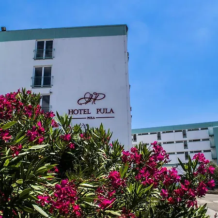 Hotel Pula ホテル 3*