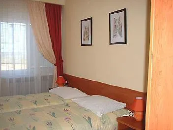 ホテル Hotel Pula 3*